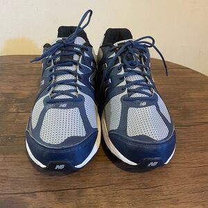 New Balance Navy and Light Gray Running Shoes